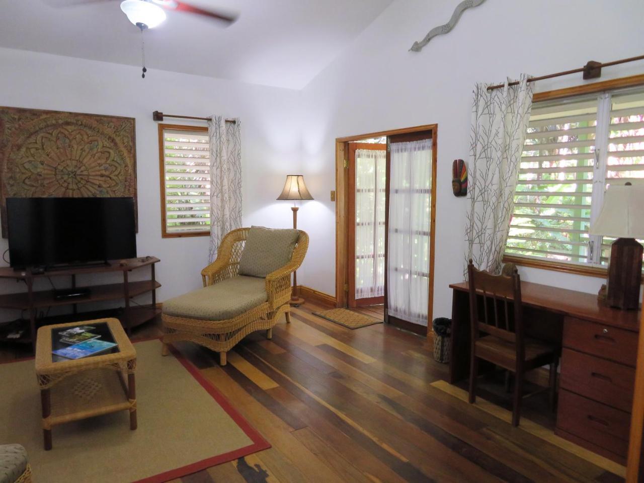Hickatee Cottages, Belize, Central America Пунта-Горда Экстерьер фото